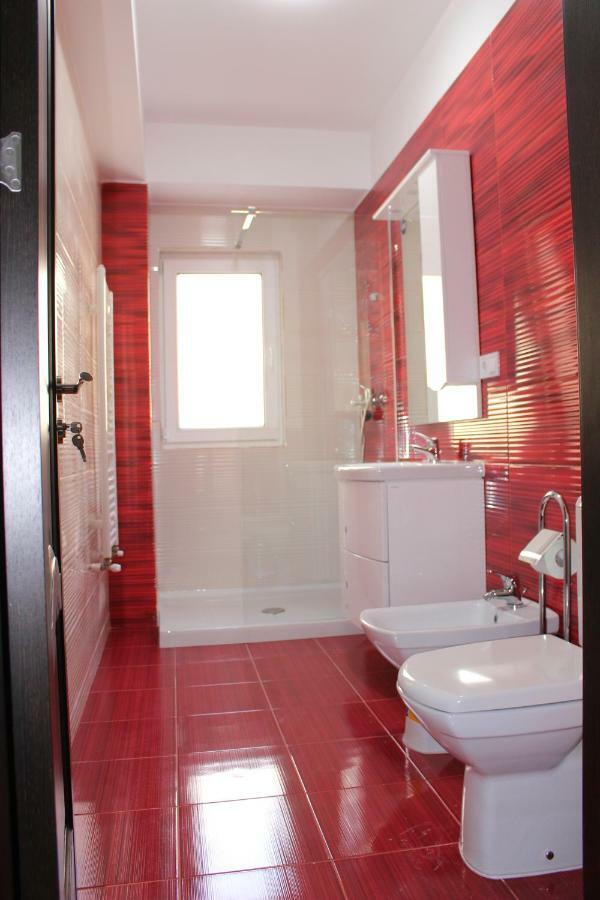 Still Apartament Крайова Екстер'єр фото