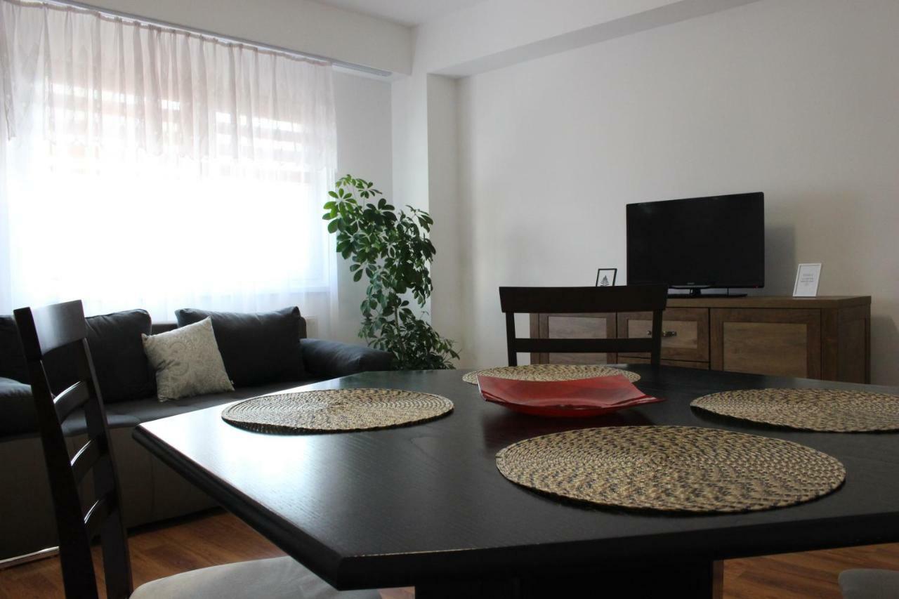 Still Apartament Крайова Екстер'єр фото